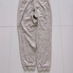 ATHLETA Brooklyn textured camo joggers in tan